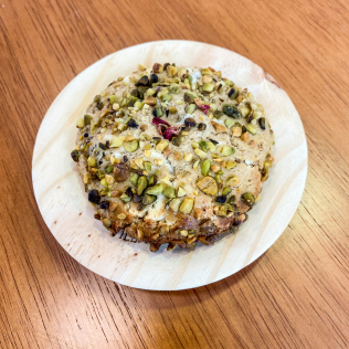 Cookie de Rosas e Pistache