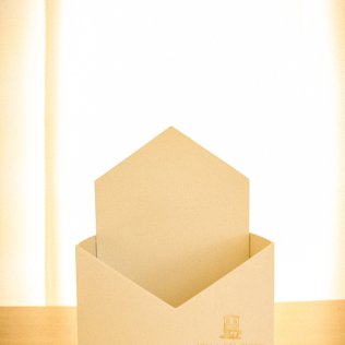 Caixa  envelope off-white- M