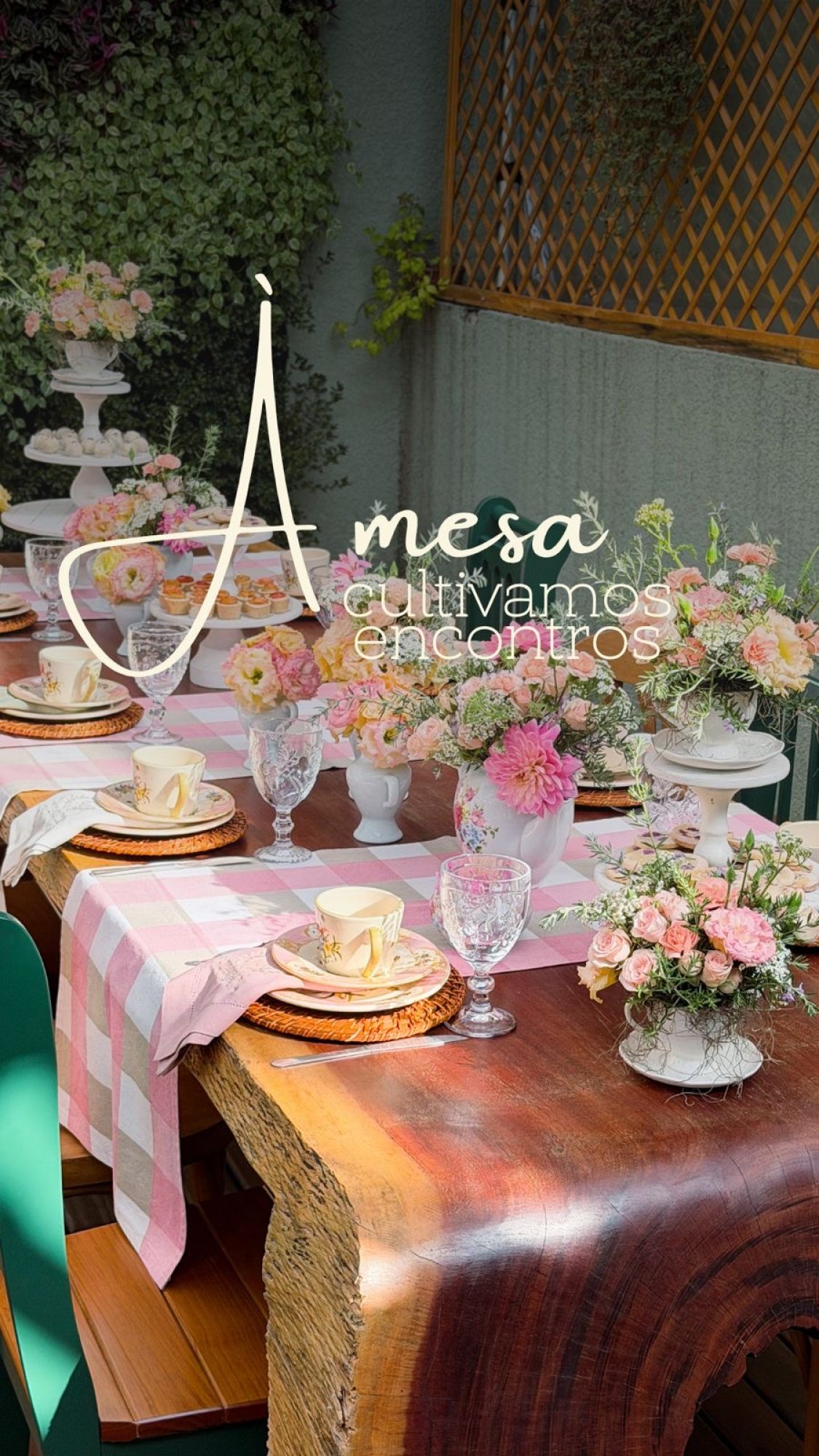 Mesa Posta no Jardim